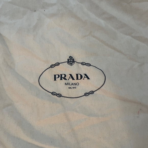 AUTH Prada Vitello Daino Hobo bag in black, MEDIUM - Picture 10 of 14